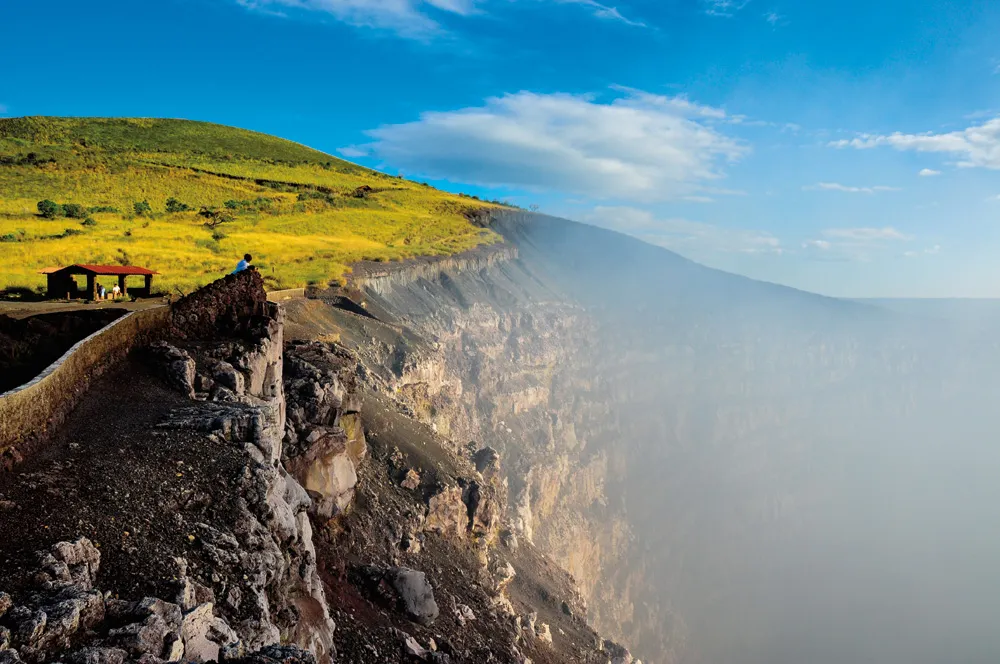 Parque Nacional Volcán Masaya. | © Dreamstime.com/Brizardh