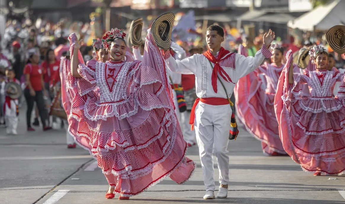 Le Carnaval de Barranquilla en Colombie  © iStock / Miltiadis Louizidis