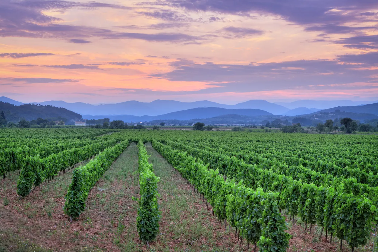 Les merveilleux paysages du Languedoc-Roussillon - photo © iStock-espiegle