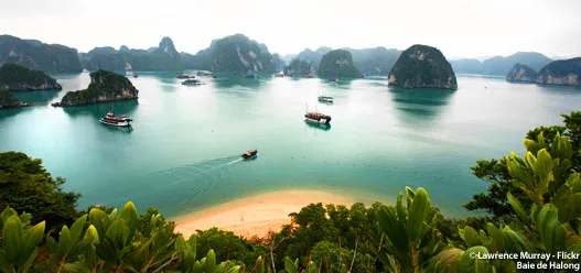 Baie d'Halong | ©Lawrence Murray - Flickr