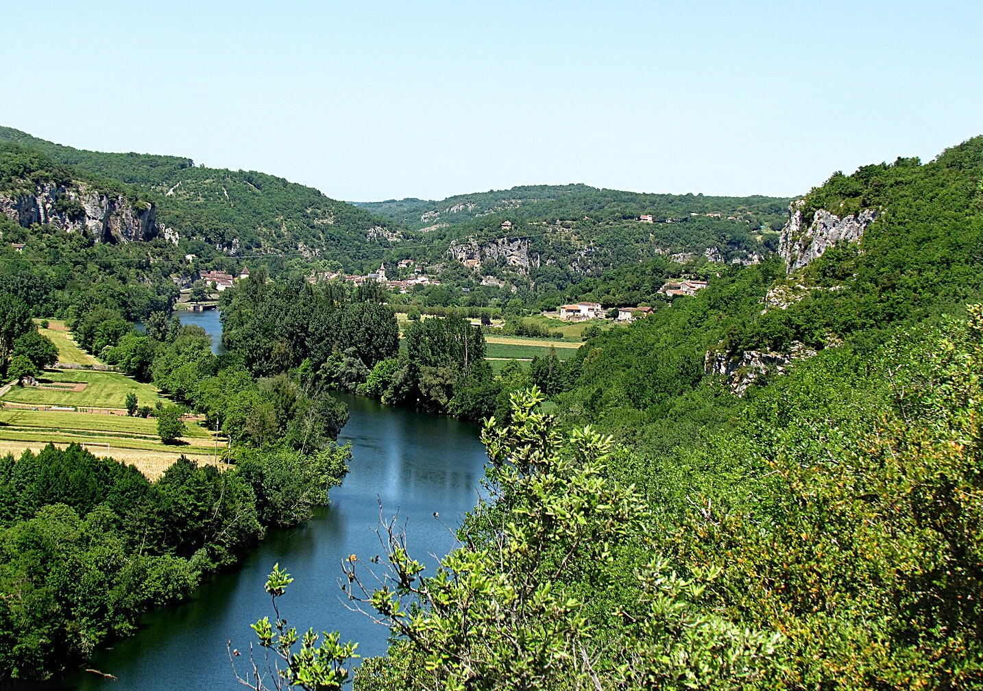Parc naturel régional des Causses du Quercy. Par Jojob.47 — Travail personnel, CC BY-SA 3.0, https://commons.wikimedia.org/w/index.php?curid=40558450