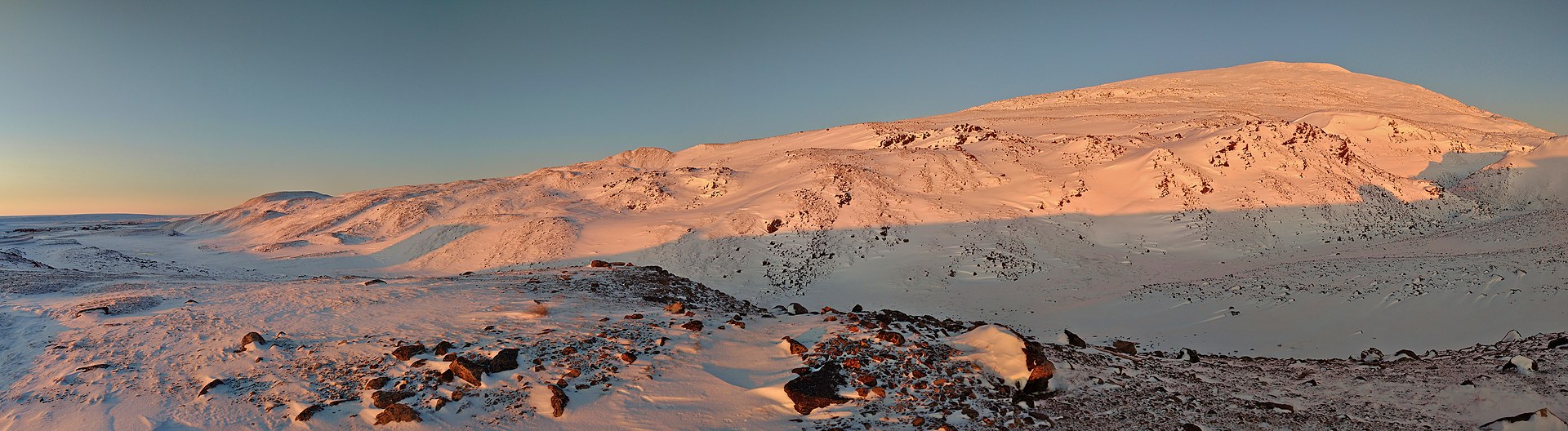 Montagne dans le Nunavut. Par The Cosmonaut — CC BY-SA 2.5 ca
