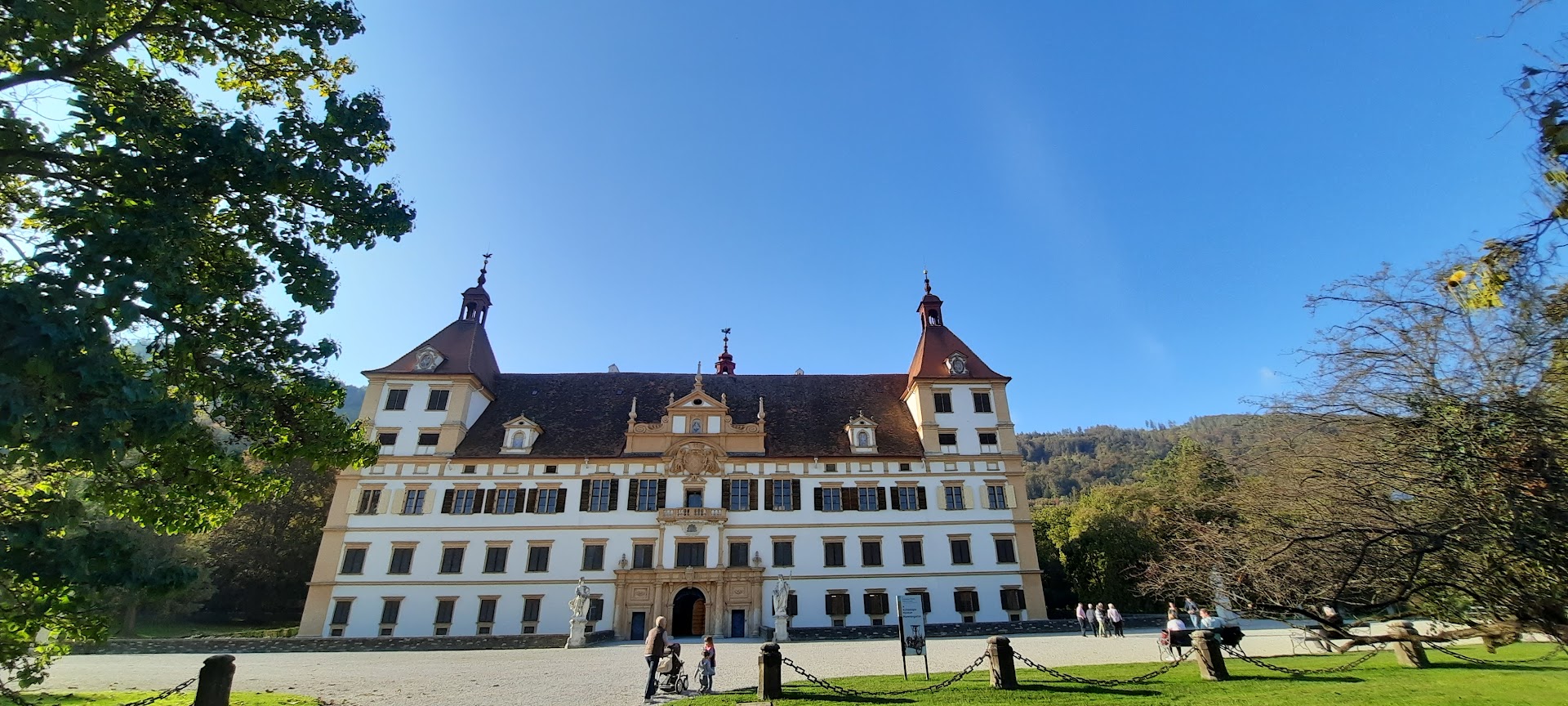 Le château d’Eggenberg de Graz et son parc, Styrie, Autriche. Photo  © Daniel Desjardins