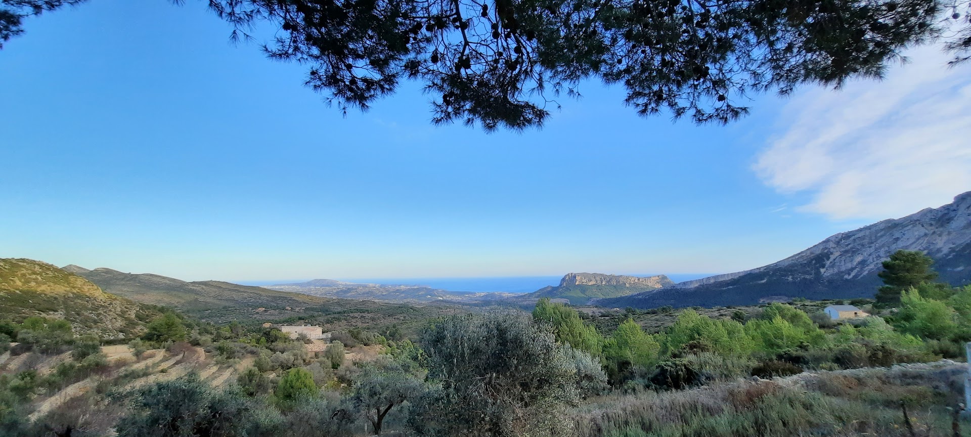 Paysage de la Costa Blanca, près de Denia, Espagne. Photo © Daniel Desjardins