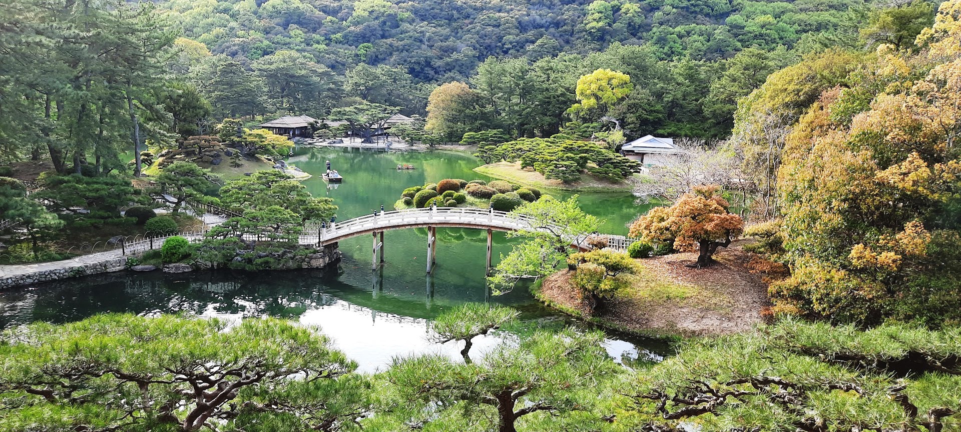 Le jardin Risturin à Takamatsu, île de Shikoku, Japon. Photo  © Daniel Desjardins