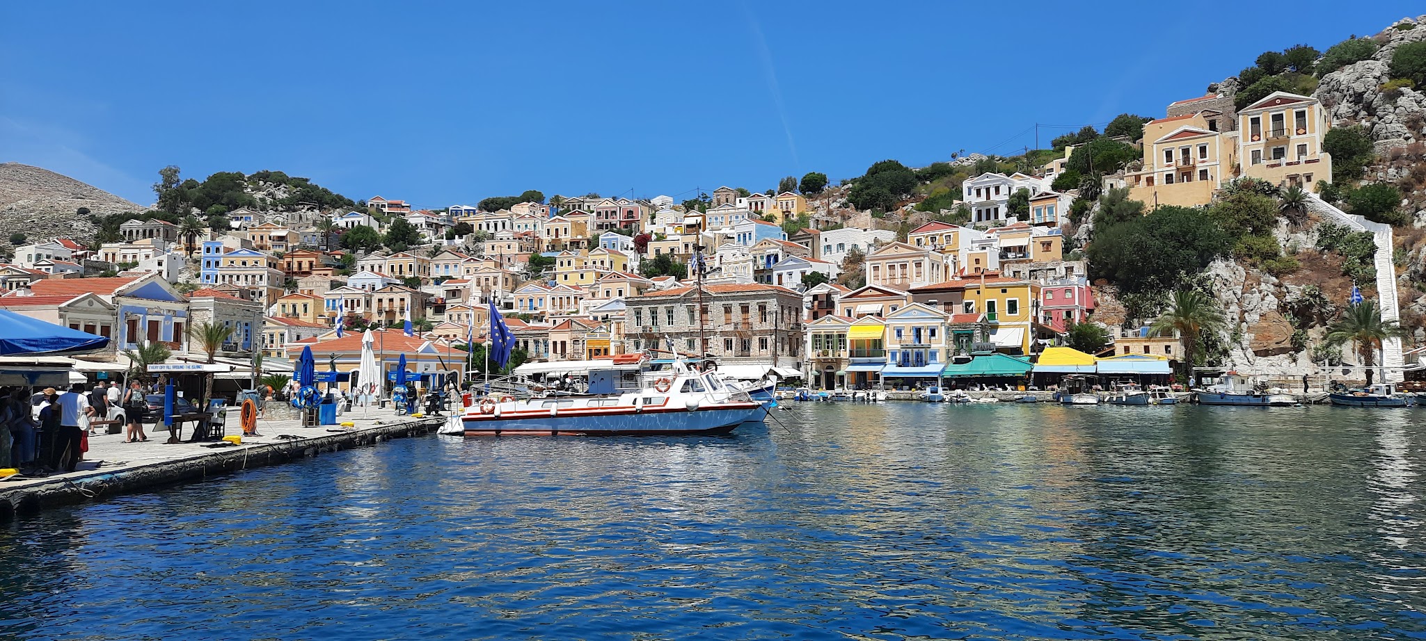 L'île de Simi dans le Dodécanèse, près de Rhodes, Grèce. Photo © Daniel Desjardins