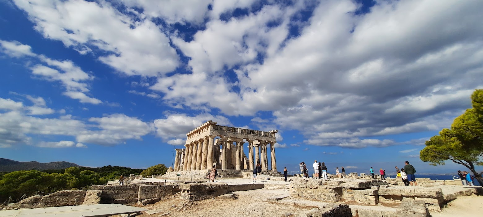 Le temple d'Aphaïa sur l'île saronique d'Égine, l'un des trois temples sacrés de Grèce avec le Parthénon et le temple de Sounion. Photo © Daniel Desjardins