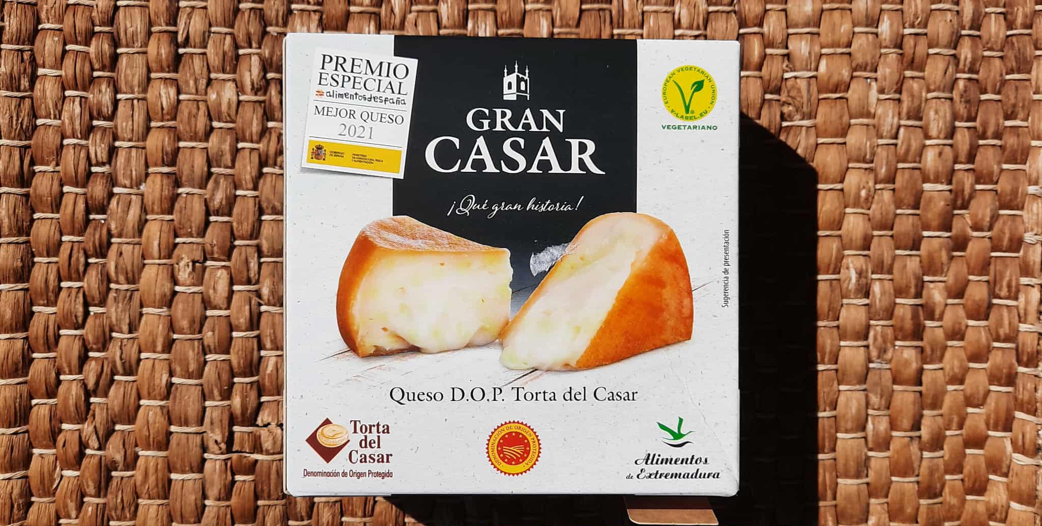 Le délicieux fromage de brebis torta del Casar, spécialité de Cáceres. Photo  © Daniel Desjardins