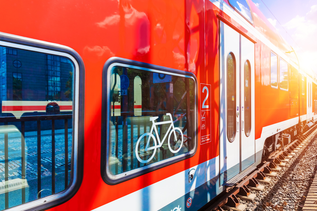 Un train de la Deutsche Bahn, accueillant pour les vélos. ©.iStock / scanrail