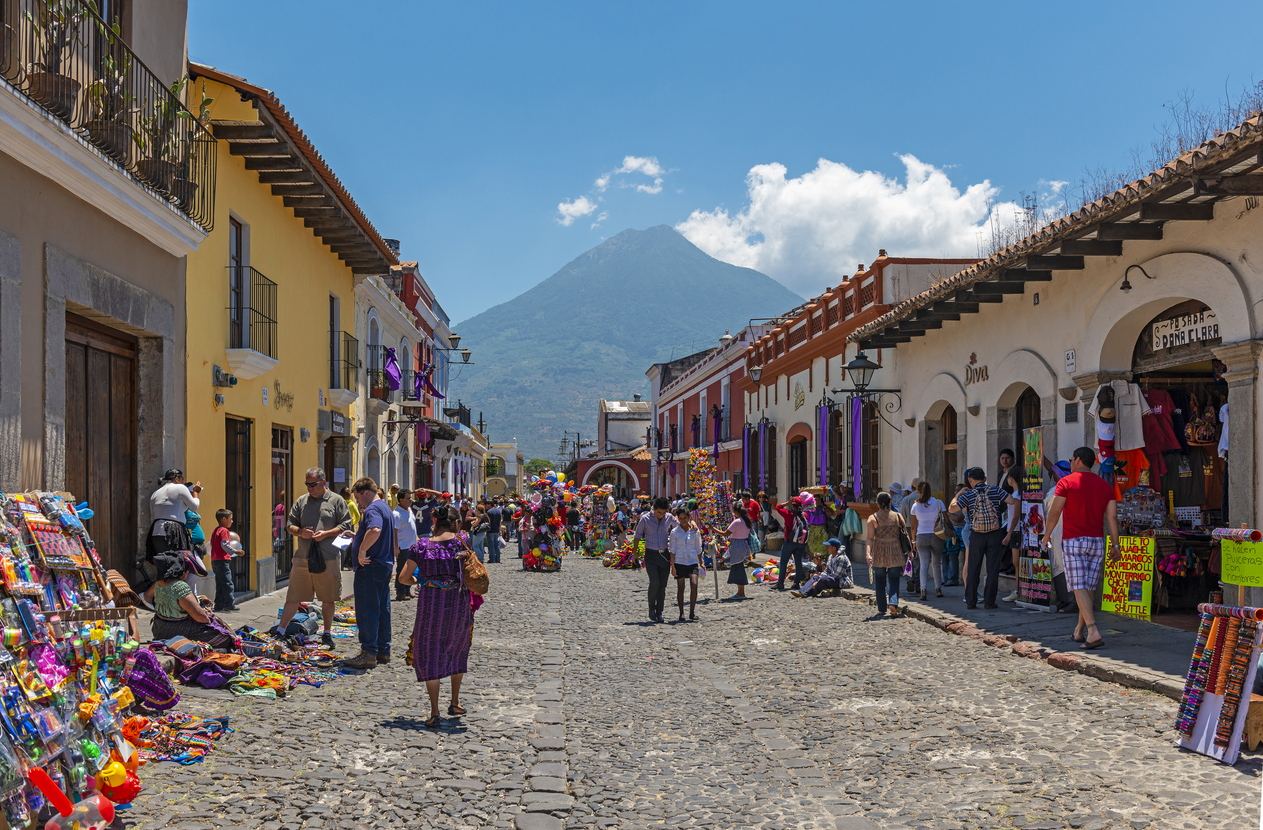 La vie quotidienne à Antigua, Guatemala.  © iStock / SL_Photography