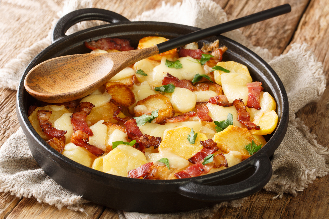 La truffade, symbole du Cantal iStock / Alleko
