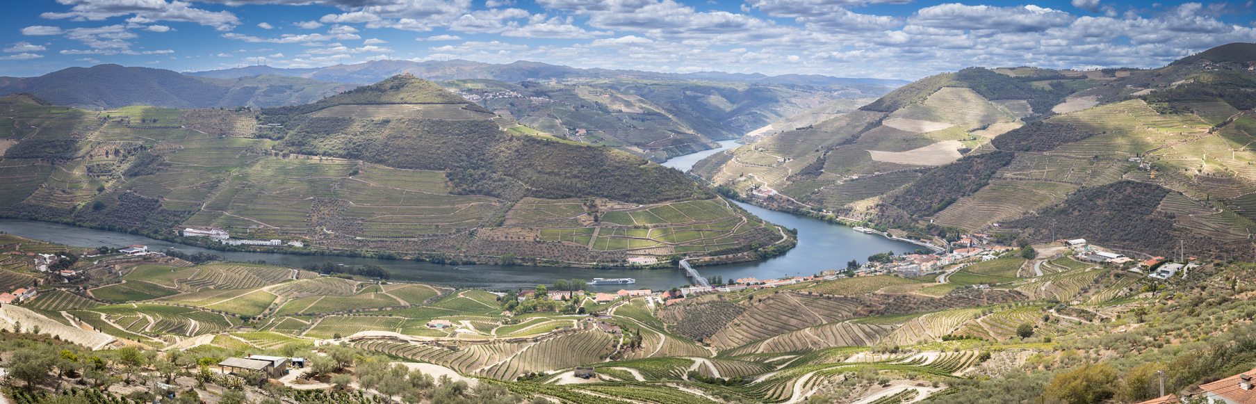 Le fleuve Douro à Pinhão au Portugal  © iStock / aprott