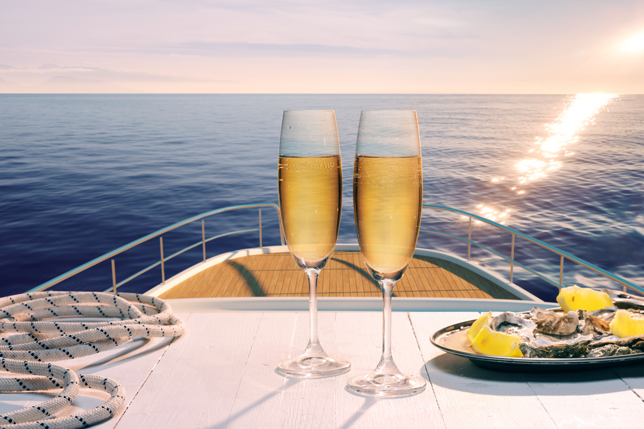 Coupes sur un navire de croisière. iStock / master1305