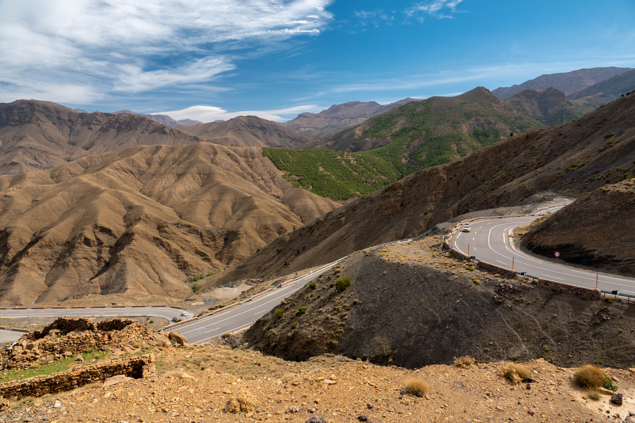 Tizi-n-Tichka : le col du Haut Atlas au Maroc. © istock / jacquesvandinteren
