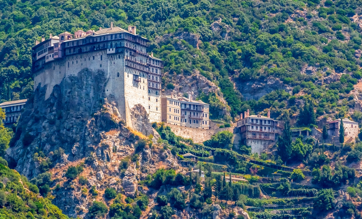 Monastère de Simonopetra (Simonos Petra) à Athos, Chalkidiki, Grèce. © iStock / Vladislav Zolotov