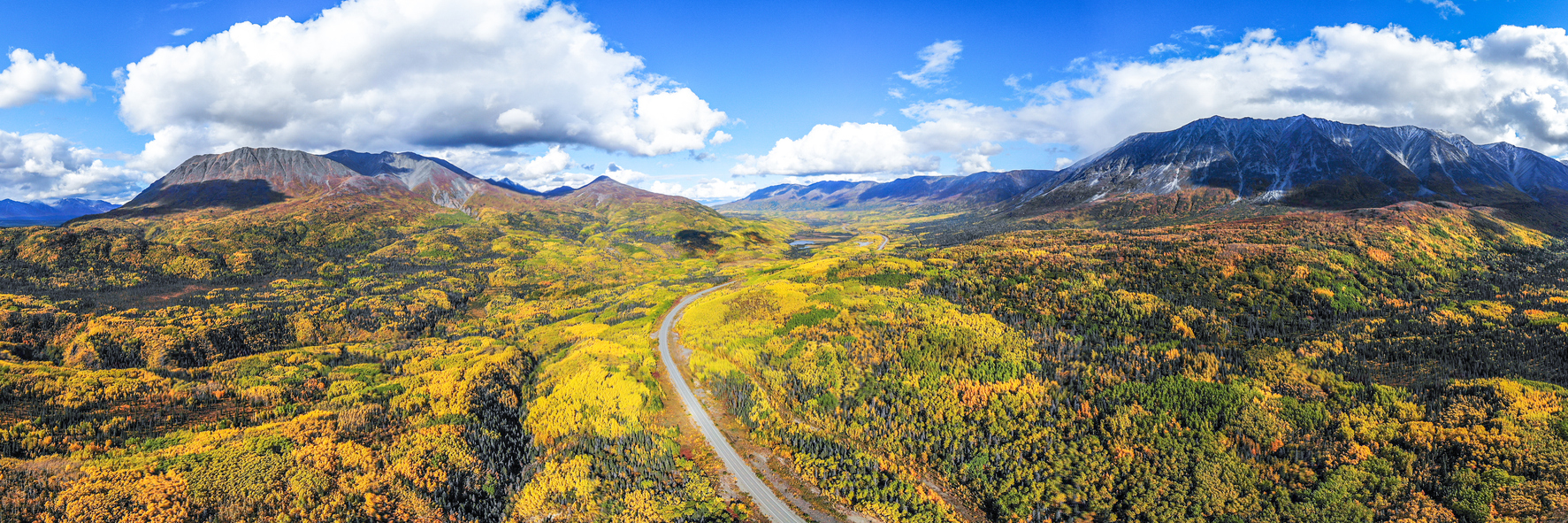  ©Paysage du Yukon, Canada.  iStock / Scalia Media