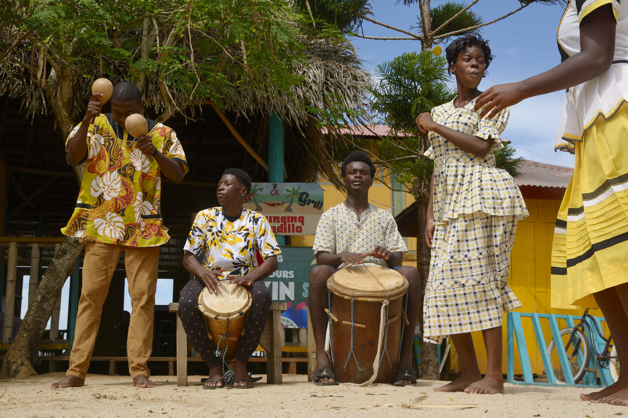 Musiciens garifunas © iStock / Roijoy