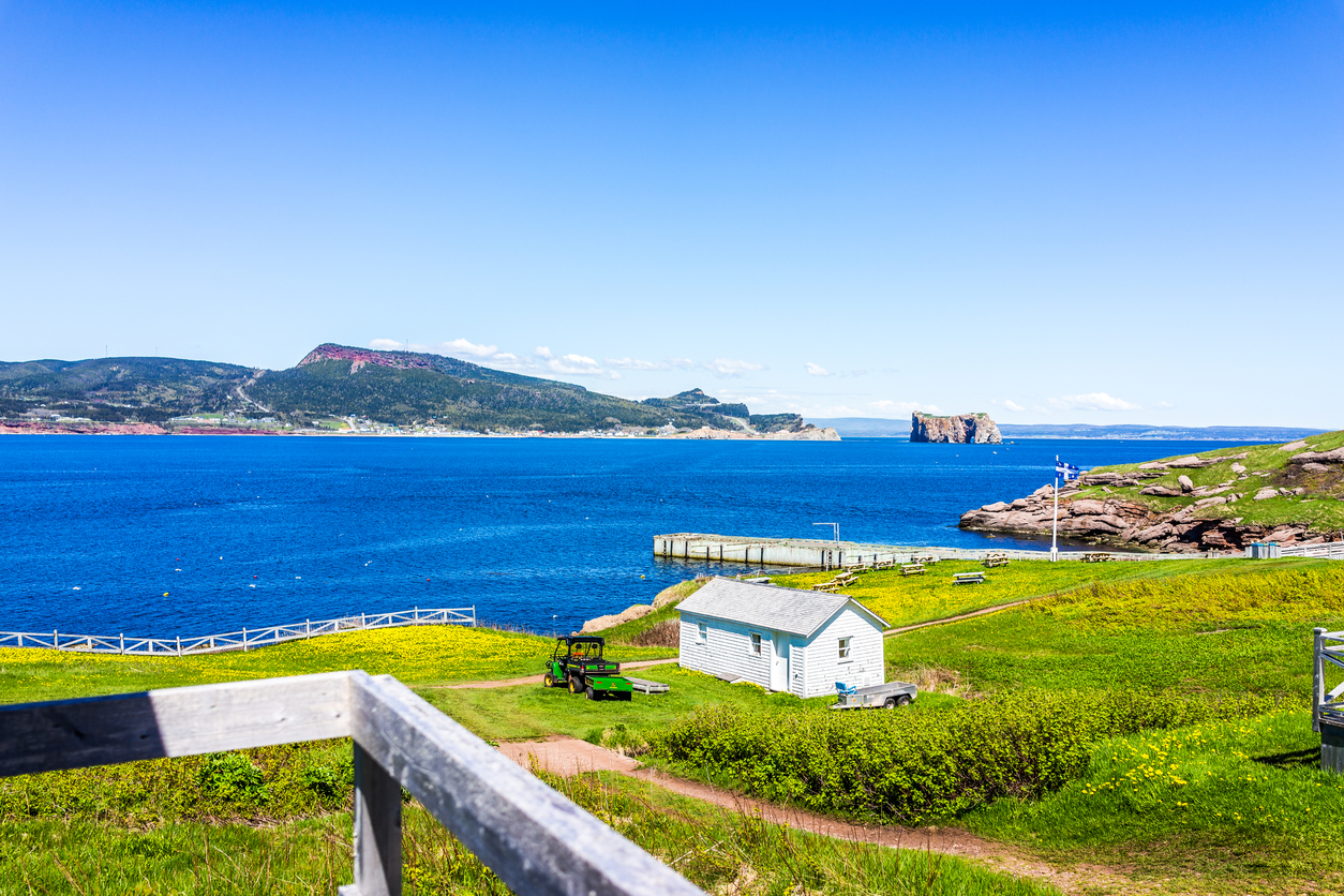 Entrée du parc de l’île Bonaventure, Gaspésie, Québec.  © iStock / krblokhin
