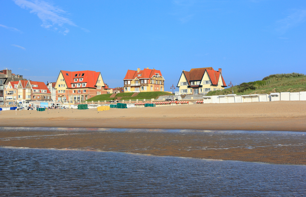 De Haan (ou le Coq-sur-mer), sur la côte belge  © iStock / eugen_z