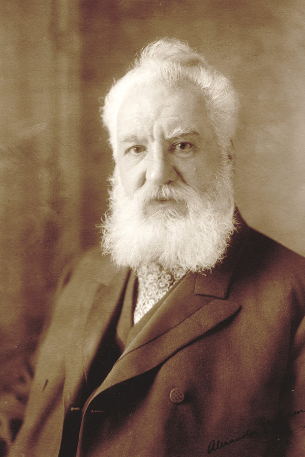 Alexander_Graham_Bell_by_Harris_%26_Ewing.TIF
