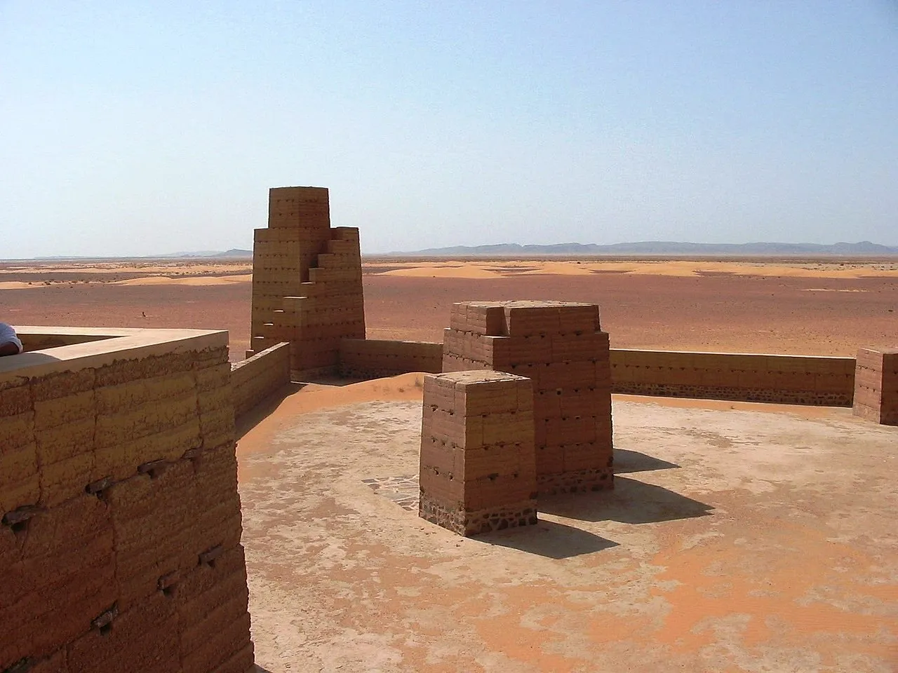 "La Cité d’Orion" de Hannsjörg Voth - Maroc. Photo : Munfarid1 CC BY-SA 4.0