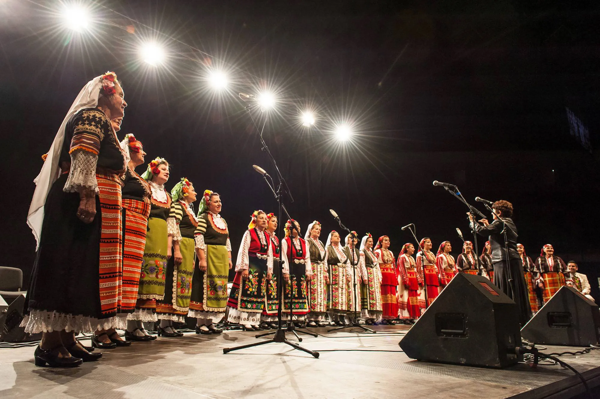 Bulgarian State Television Female Vocal Choir (CC) Daznaempoveche https://creativecommons.org/licenses/by-sa/3.0/