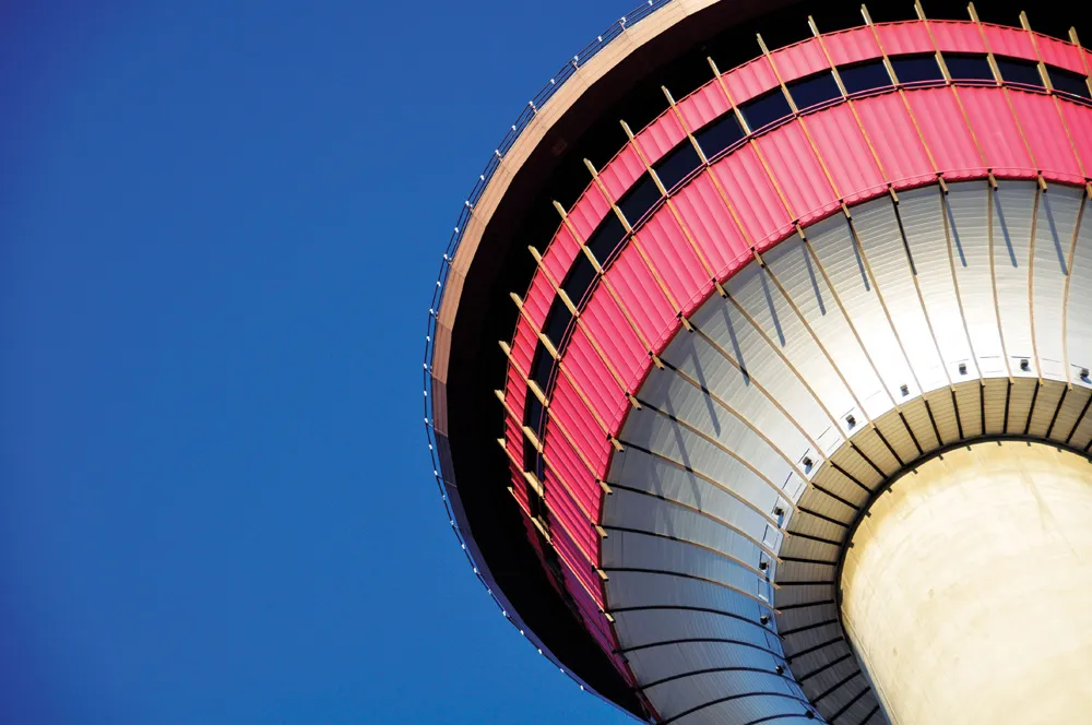 Calgary Tower | © Dreamstime.com/Jeff Whyte