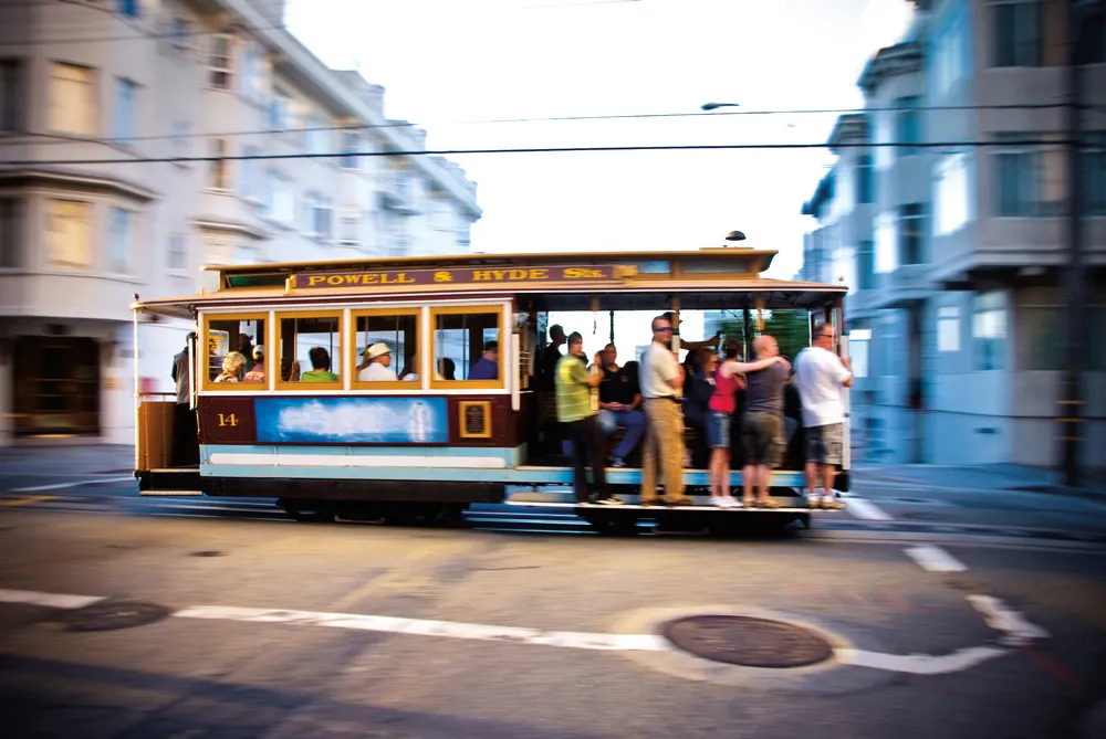 Les cable cars | © Dreamstime.com/Hasan Can Balcioglu