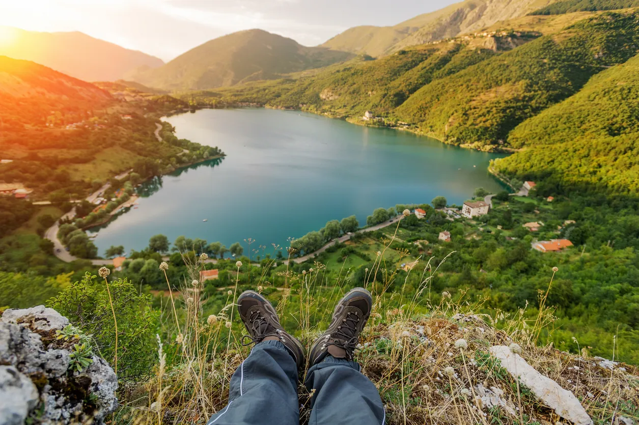 Un moment de détente lors d'une randonnée sur la Heart Lake Trail, dans les Adirondak, État de New York. © iStock / omada