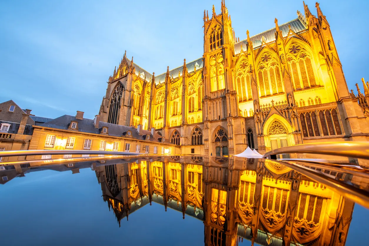 La cathédrale Saint-Étienne de Metz © iStock / RossHelen