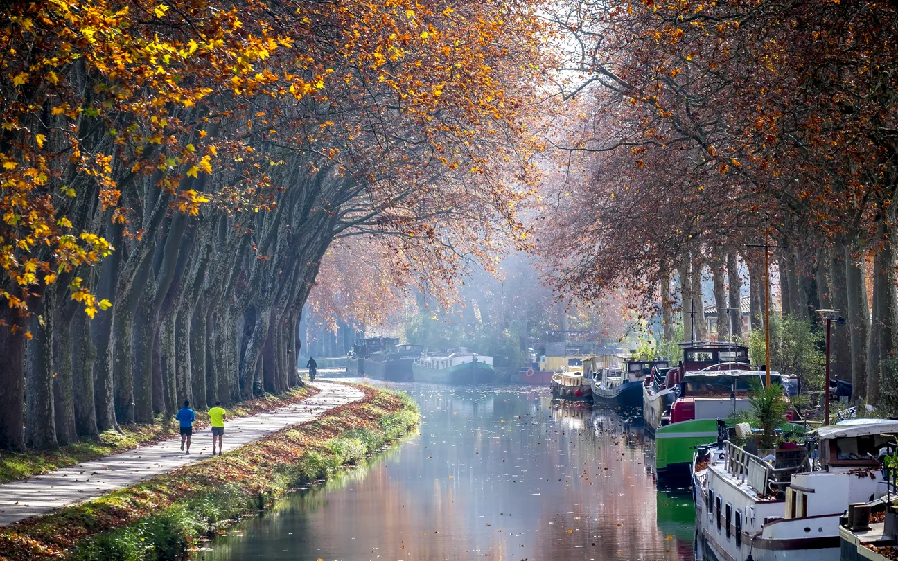 Le canal du Midi près de Toulouse © iStock / yvon52