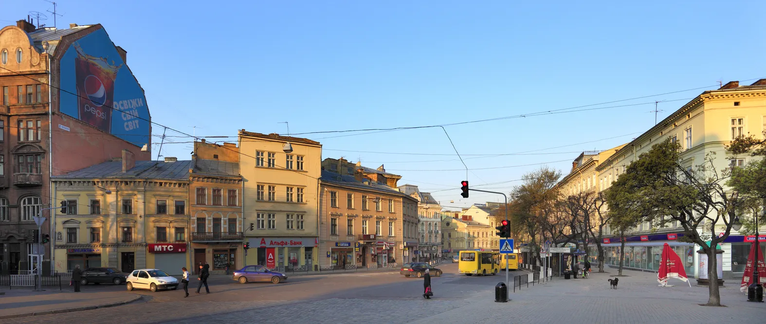  Le centre historique de Lviv  en Ukraine © iStock / Bernard Bialorucki