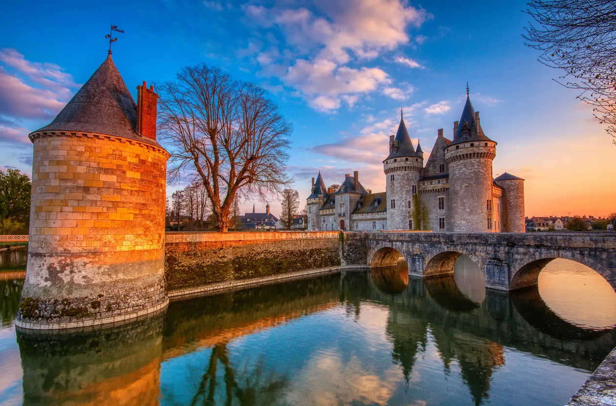 Château de Sully-sur-Loire ©  iStock/StockPhotoAstur