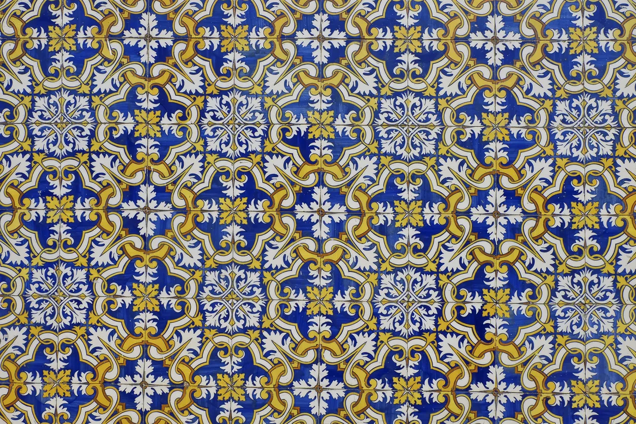 Azulejos du Portugal © iStock / Leonsbox