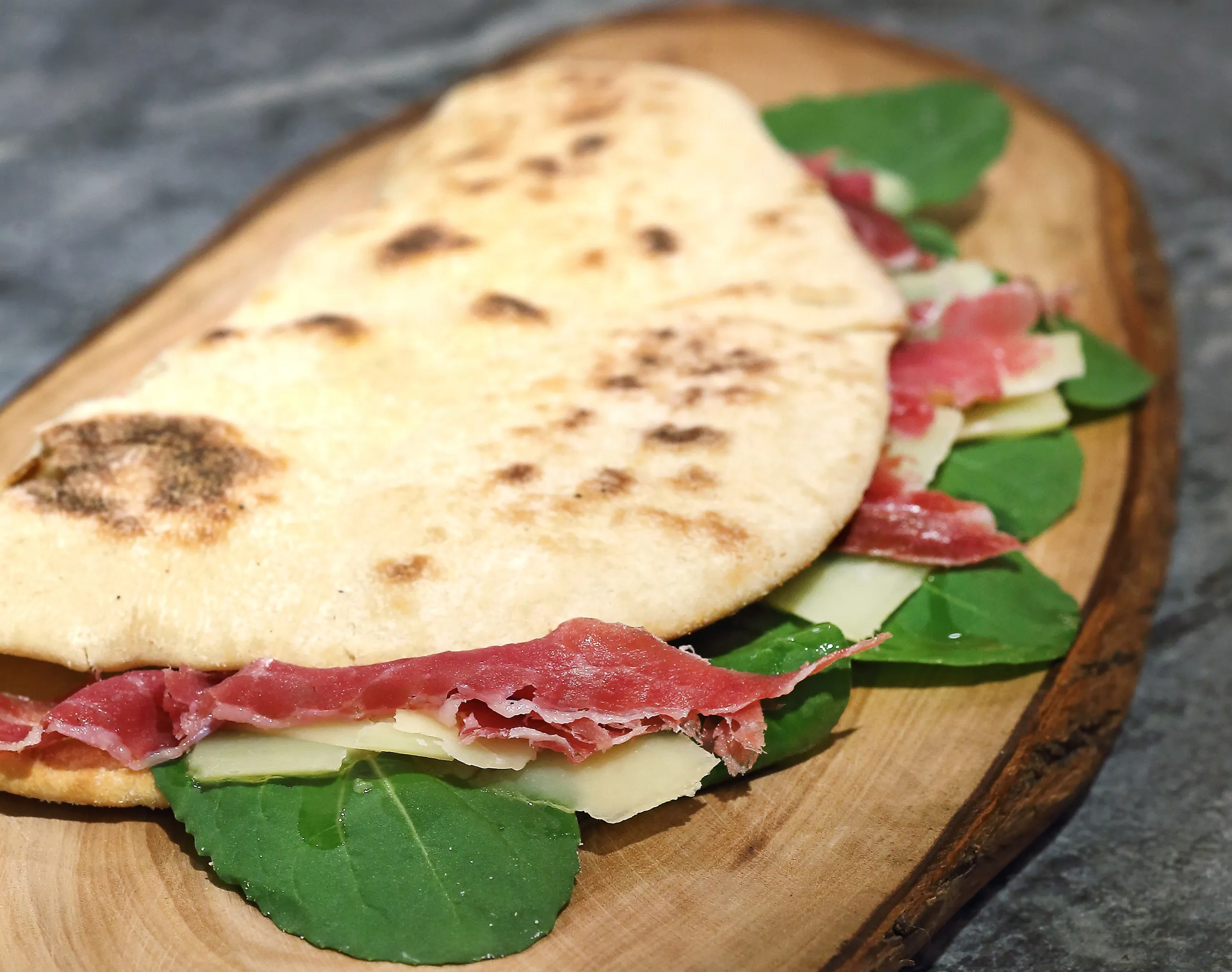 Piadina Romagnola
© iStock / Luiz Henrique Mendes