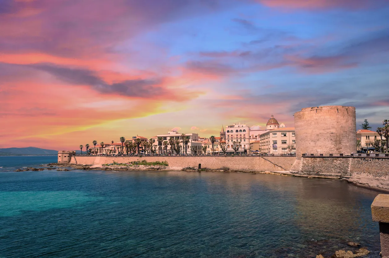 Alghero, où on parle l’alguérois, dérivé du catalan © iStock / kekko73