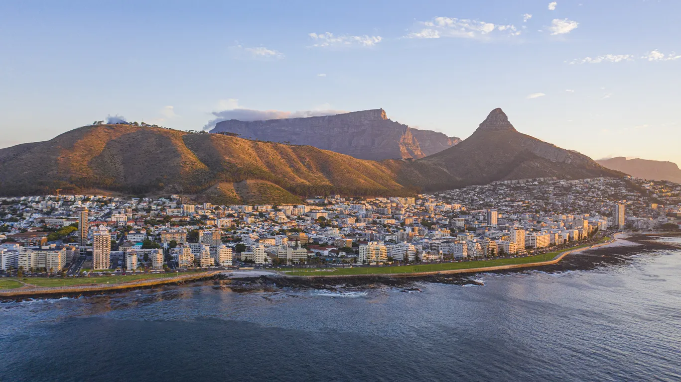  La ville du Cap en Afrique du Sud et son site exceptionnel © iStock / Armand Burger
