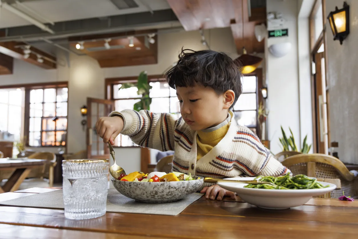 © iStock / somethingway