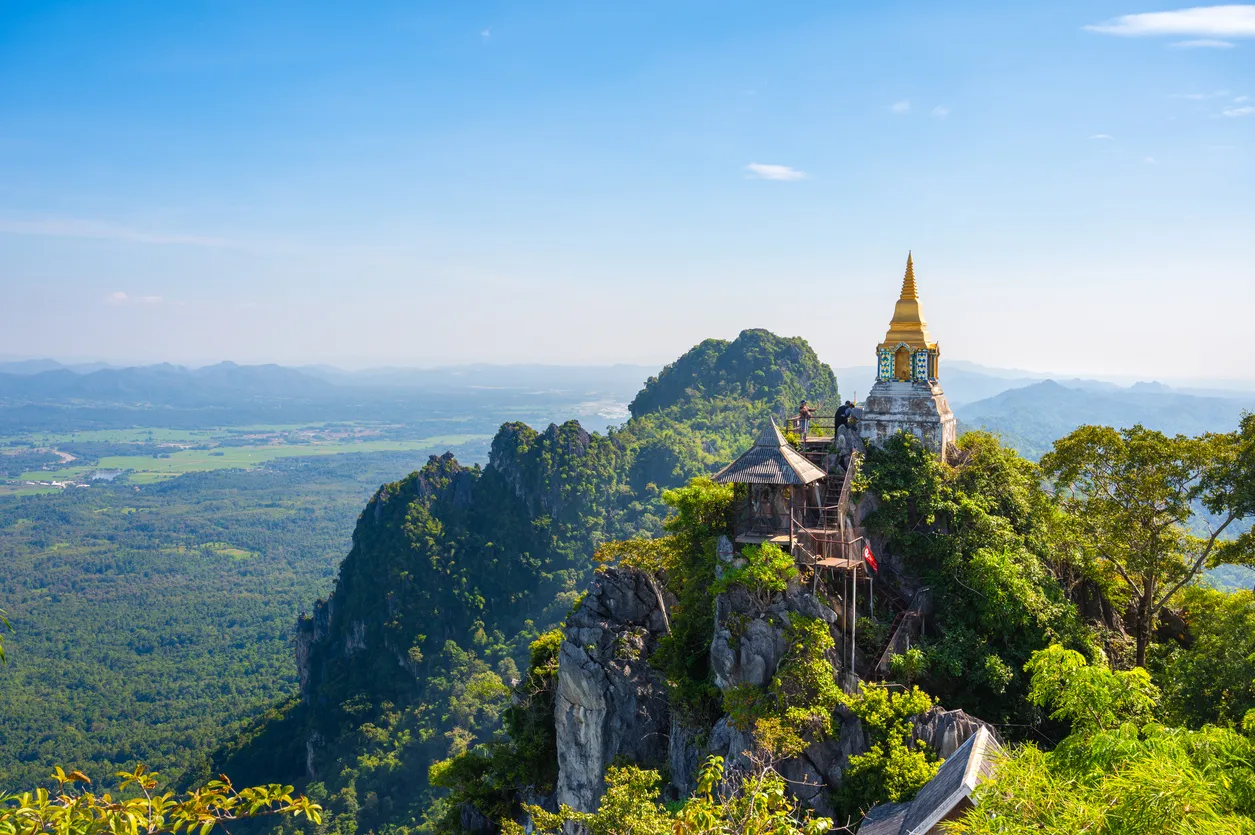 Le temple  Wat Chaloem Phra Kiat, dans la province de Lampang © iStock / Adcharin