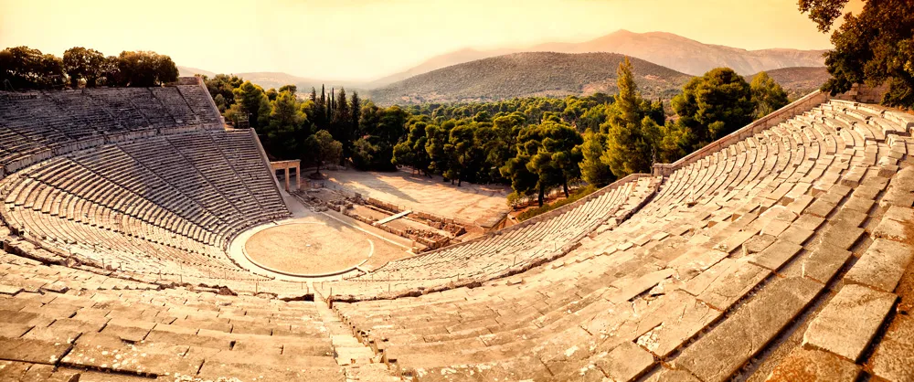 Théâtre antique d’Épidaure, près de Ligourio, Grèce | © IvanBastien