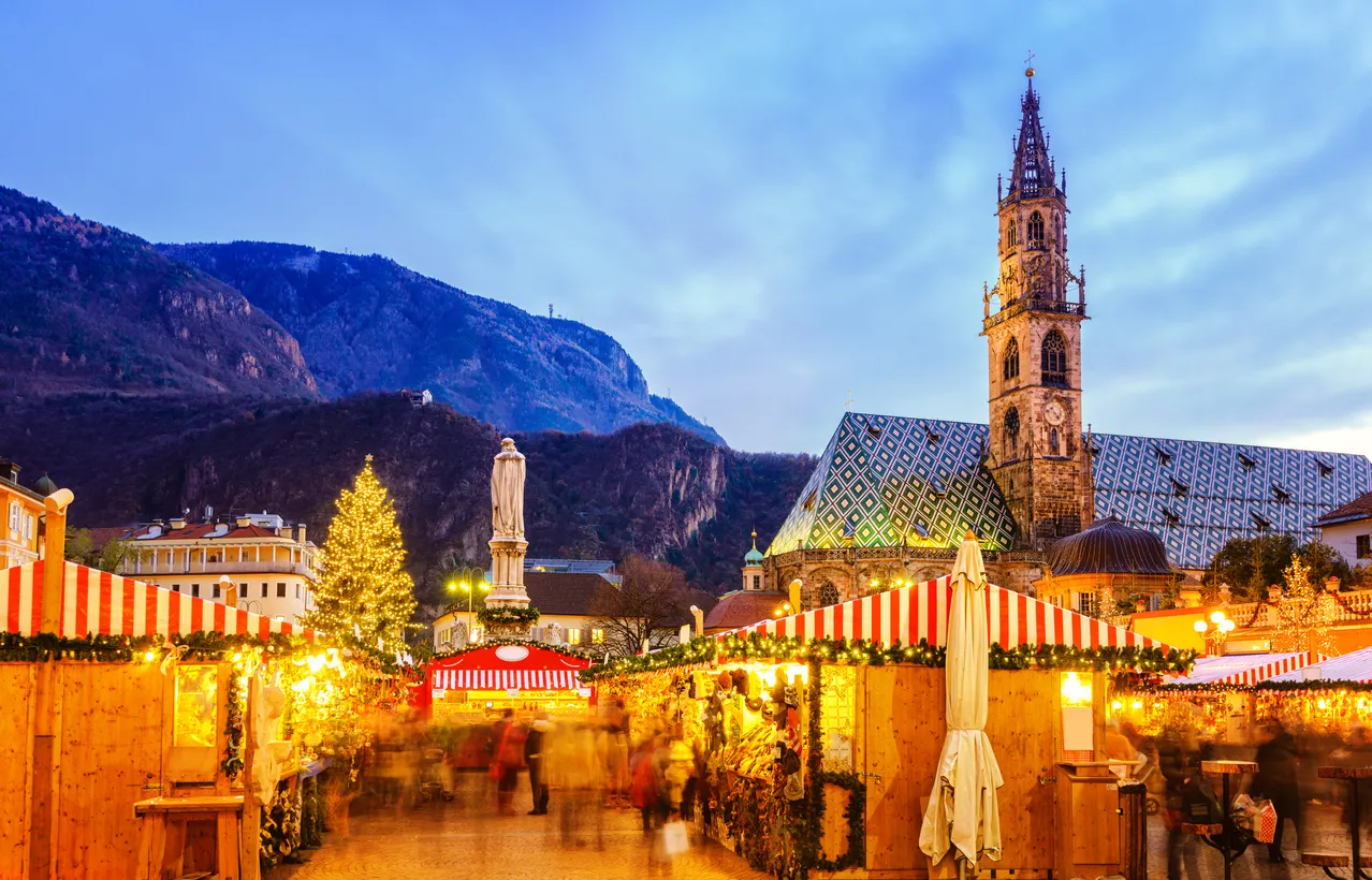 Marché de Noël à Bolzano, Tyrol du Sud, Trentin-Haut-Adige © iStock / Juergen Sack