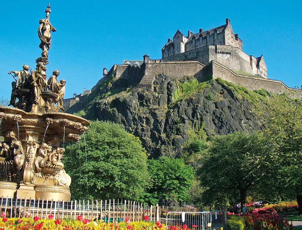 Edinburgh Castle. | © iStockphoto.com/sbrogan