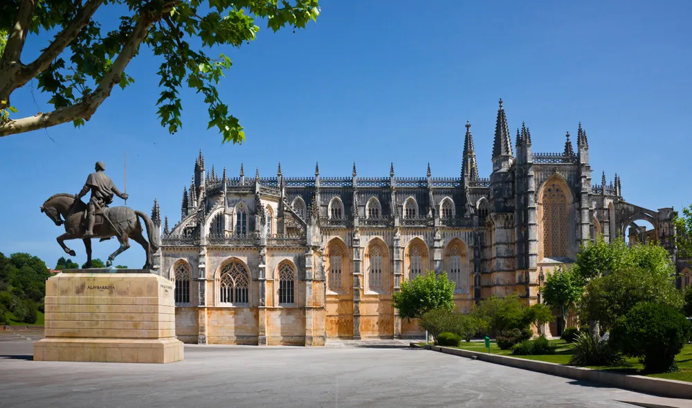 Monastère de Batalha, Portugal | © miralex