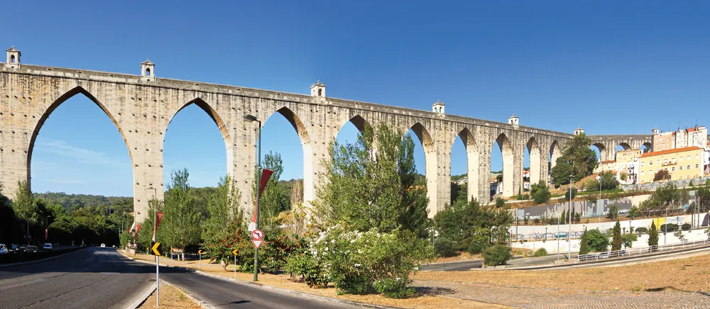 Aqueduto das Águas Livres.©iStockphoto/dennisvdw