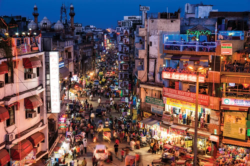 Marché nocturne, New Delhi | © iStockphoto.com/hadynyah