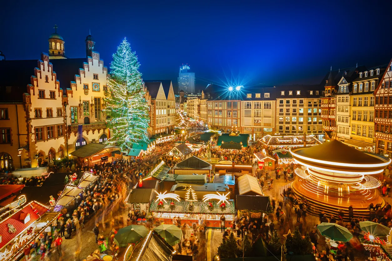 Le marché de Noël à Francfort (Allemagne) - photo ©iStock-sborisov
