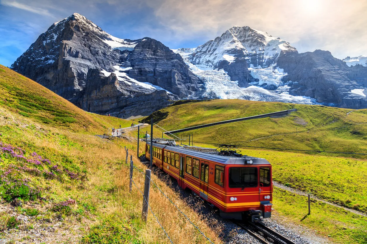 Chemin de fer de la Jungfrau © iStock/Janoka82