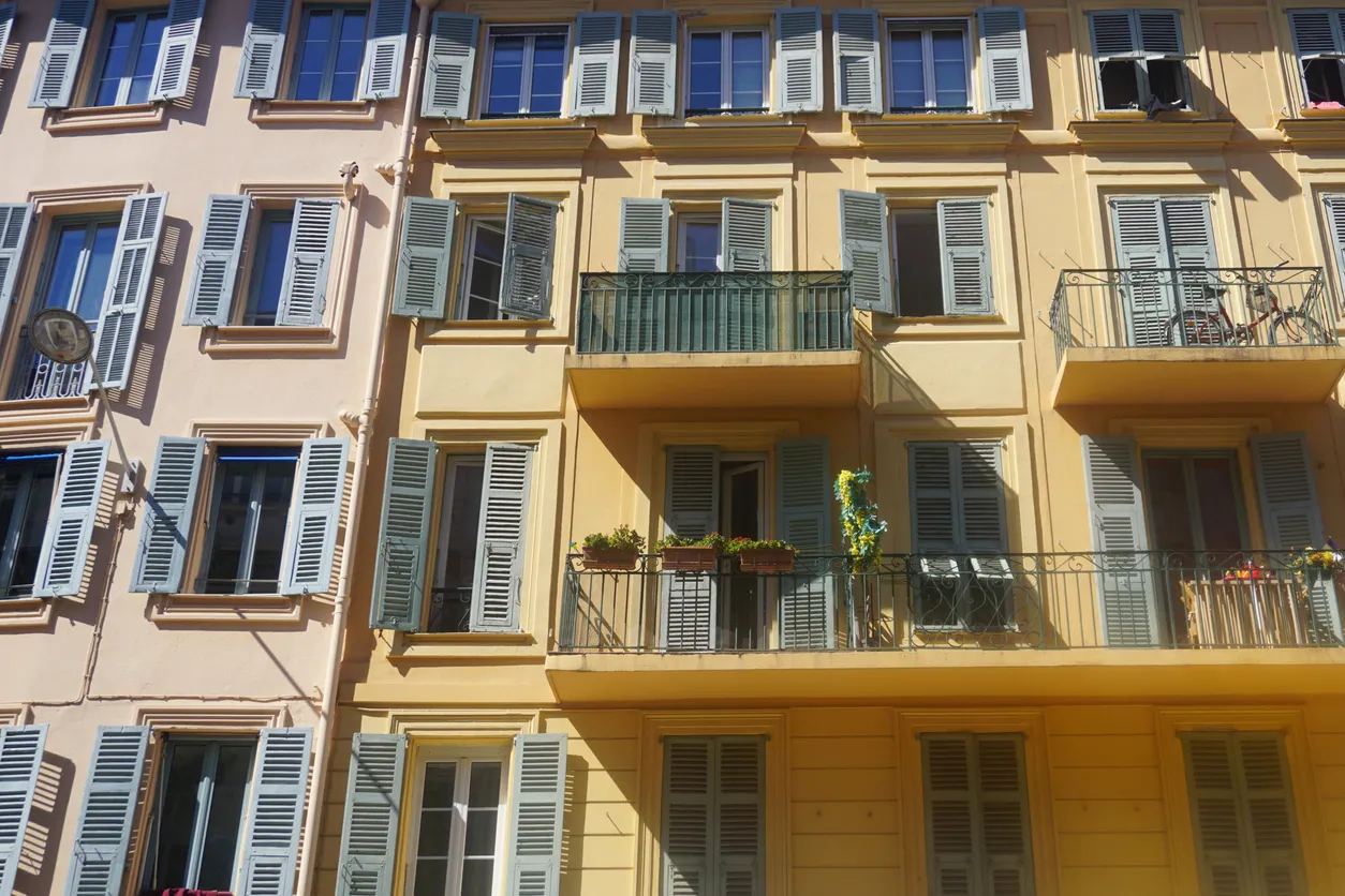 Les appartements du Vieux-Nice © iStock / mattjeacock