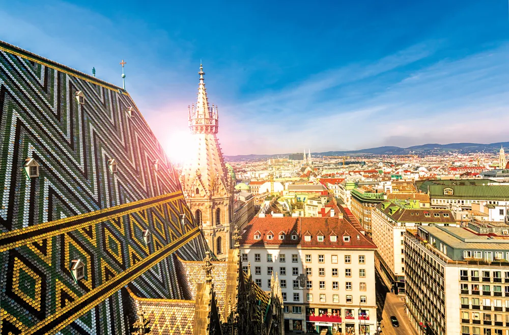 Stephansdom. | © iStockphoto.com/querbeet