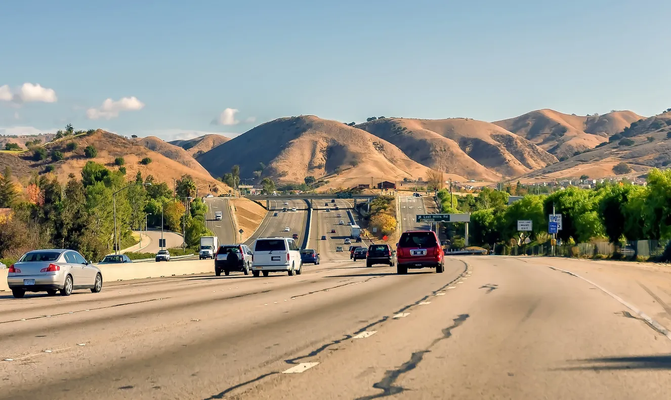 La route 101 en Californie du Sud - photo © iStock-Ed-Ni-Photo